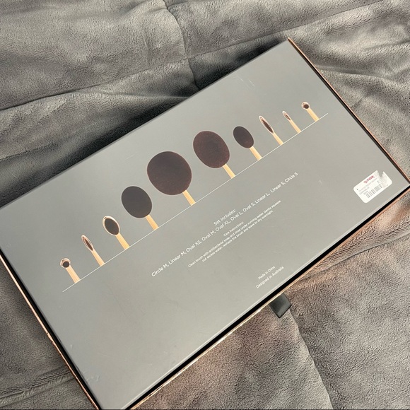 10 Piece Mermaid Makeup Brush Set 🧜🏻‍♀️ - Picture 8 of 9